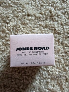 Jones Road $46 What the Foundation - Beige